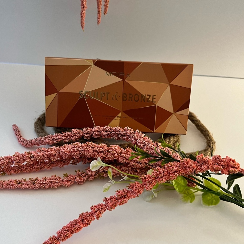 Sculpture Contour Face Pallet